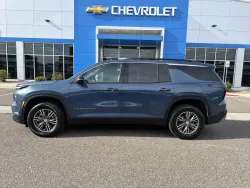 2025 Chevrolet Traverse AWD LT | Thumbnail Photo 1 of 22