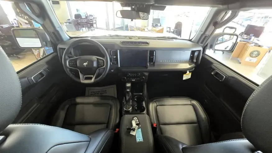 2026 Ford Bronco | Photo 24 of 28