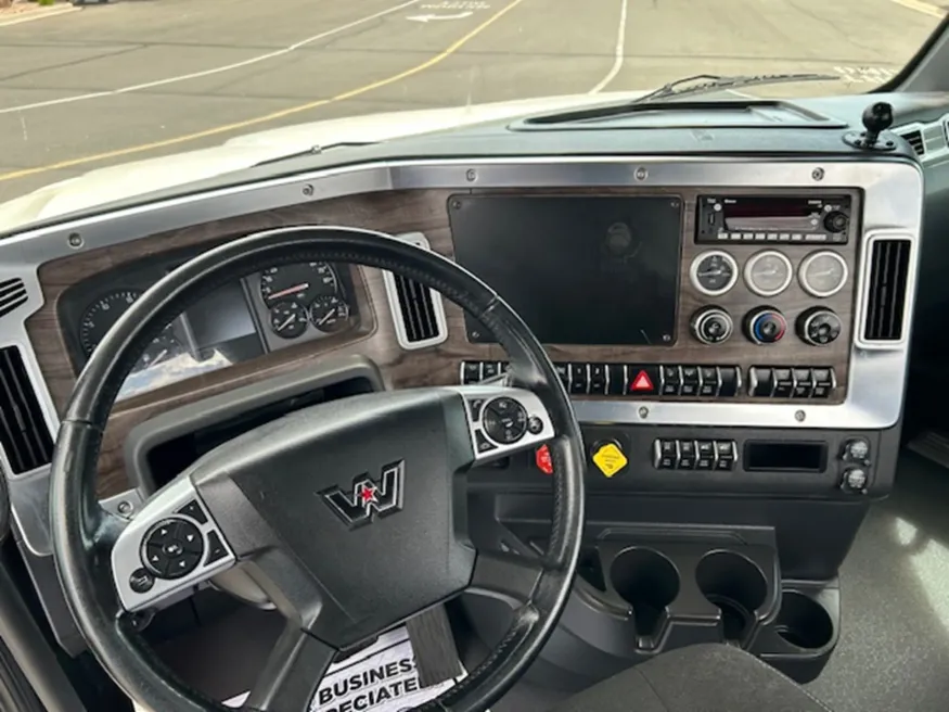2022 Western Star 49X | Photo 12 of 16