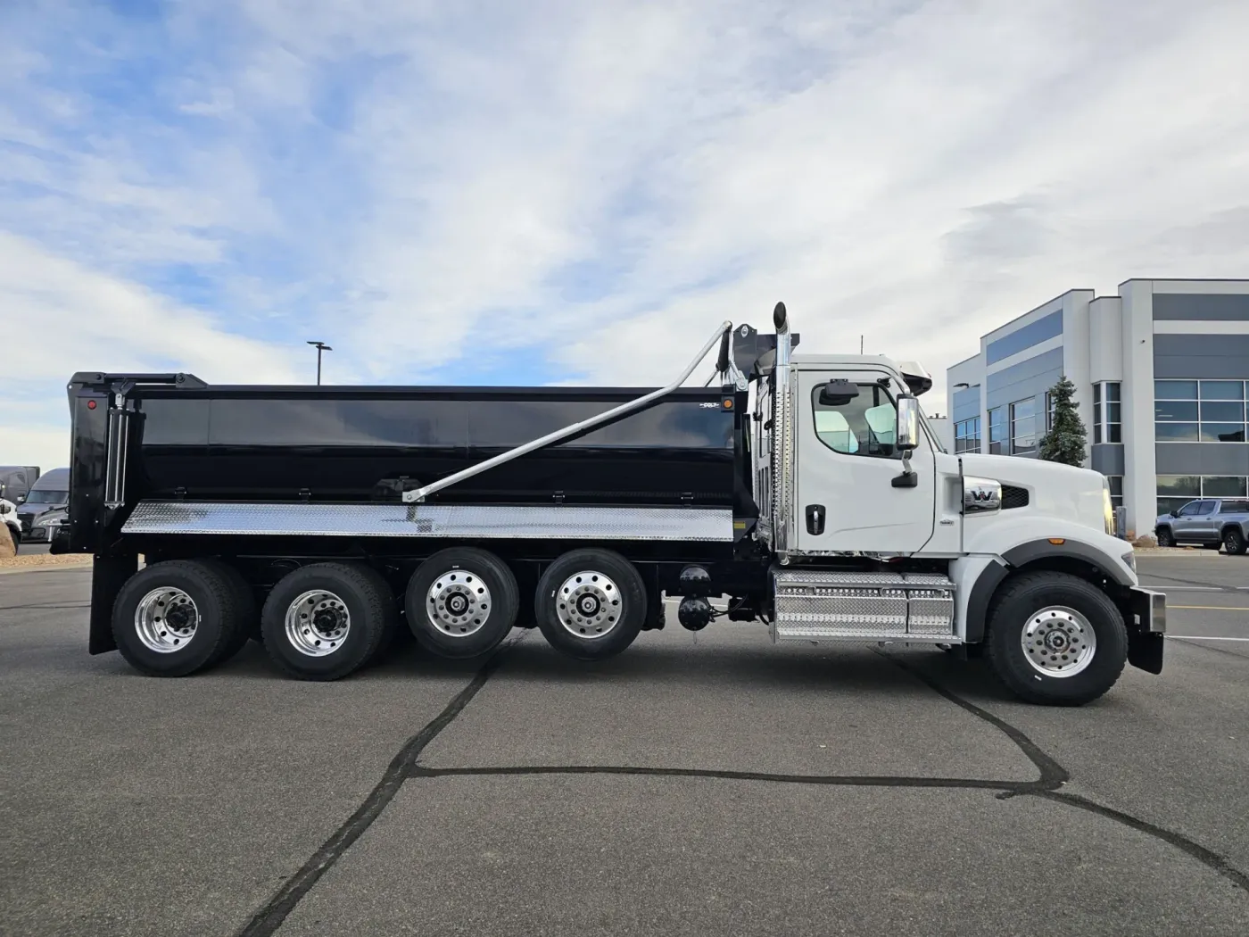 2026 Western Star 49X | Photo 5 of 23