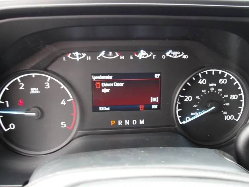 2024 Ford Super Duty F-350 XL | Photo 10 of 15