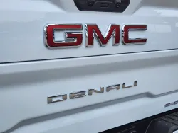 2026 GMC Sierra 3500HD Denali | Thumbnail Photo 13 of 31