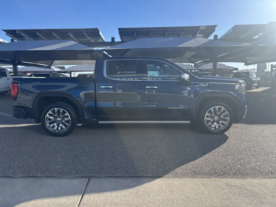 2023 GMC Sierra 1500 Denali | Photo 6 of 22