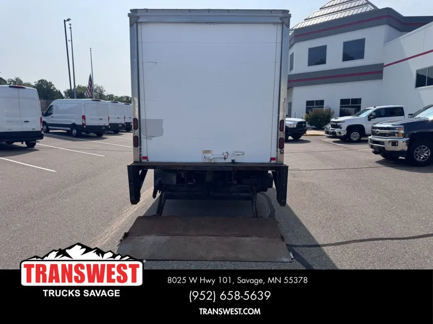 2020 Isuzu NPR | Photo 5 of 18