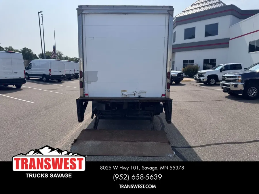 2020 Isuzu NPR | Photo 5 of 18