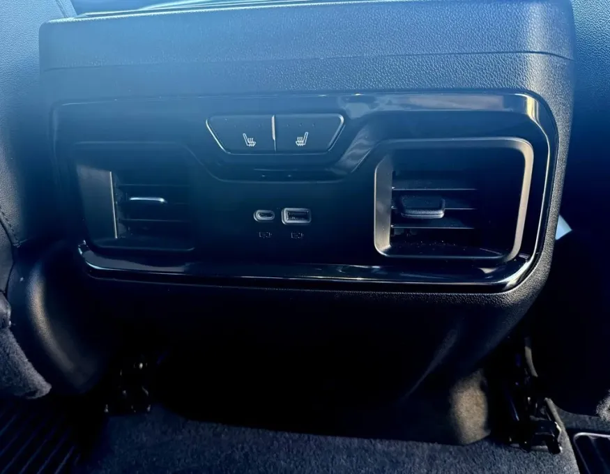 2023 GMC Sierra 1500 | Photo 28 of 29