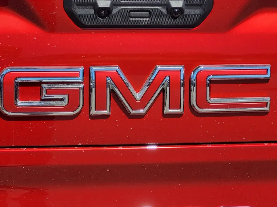 2026 GMC Sierra 1500 AT4 | Photo 10 of 26