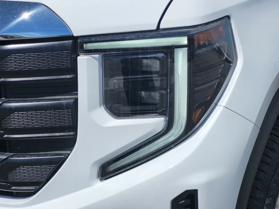 2026 GMC Sierra 1500 Pro | Photo 7 of 23