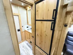 2025 Logan Coach Ultimate Sports Hauler | Thumbnail Photo 11 of 33