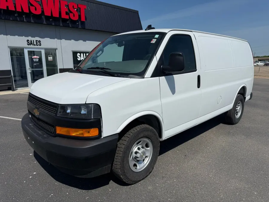 2025 Chevrolet Express 2500 Work Van | Photo 21 of 21