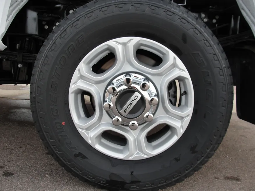 2026 Ford F-350 | Photo 15 of 15