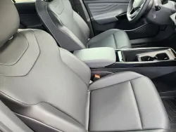 2023 Volkswagen ID.4 | Thumbnail Photo 9 of 22