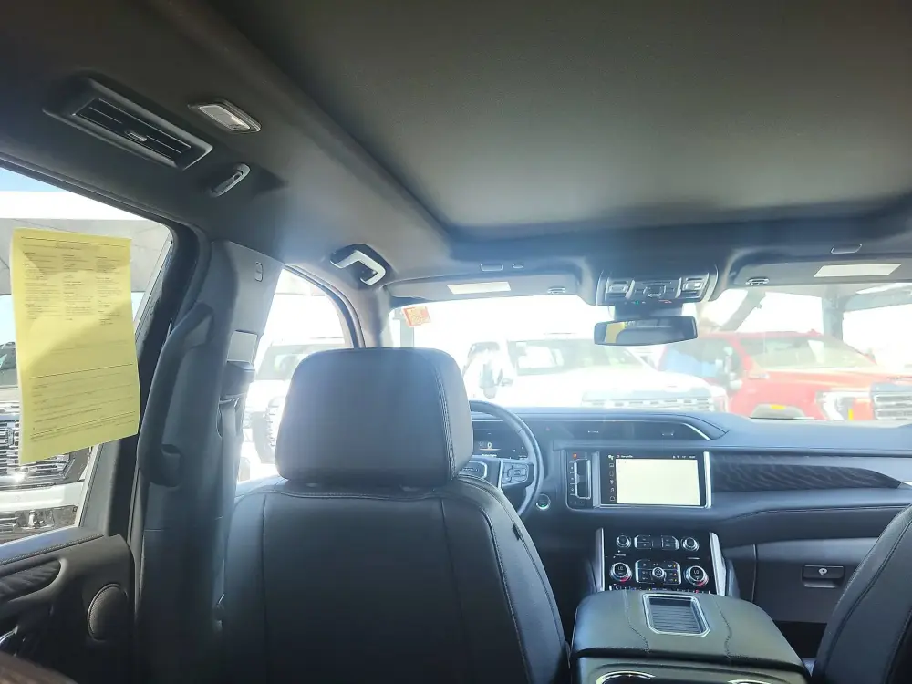 2024 GMC Yukon XL Denali - Photo 2
