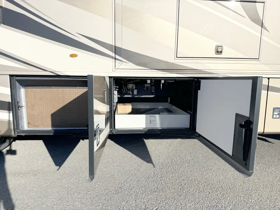 2019 Newmar Ventana 4037 | Photo 27 of 31