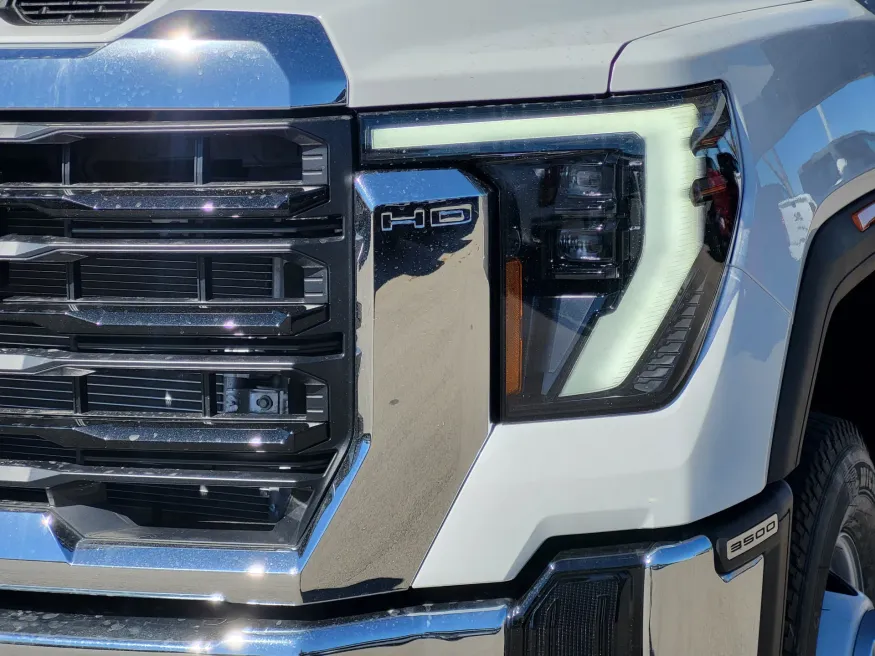 2026 GMC Sierra 3500HD CC Pro | Photo 7 of 22