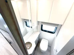 2026 Newmar Mountain Aire 4118 | Thumbnail Photo 13 of 31