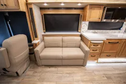 2023 Tiffin Phaeton 37BH | Thumbnail Photo 15 of 28