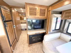 2015 Tiffin Allegro Open Road 34TGA | Thumbnail Photo 11 of 31