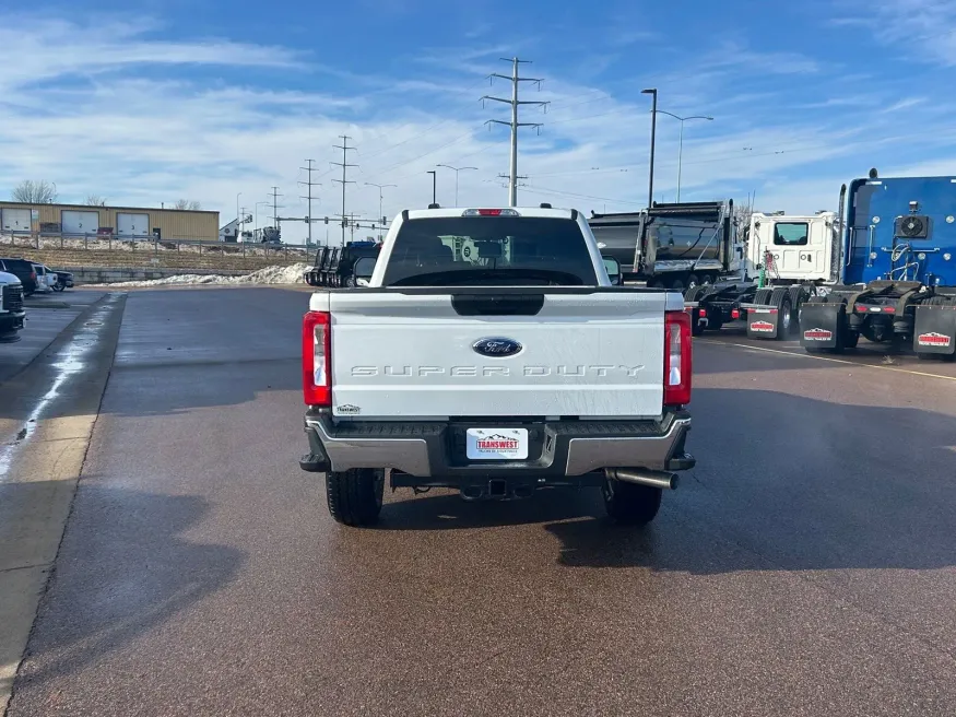 2026 Ford Super Duty F-350 XLT | Photo 3 of 13
