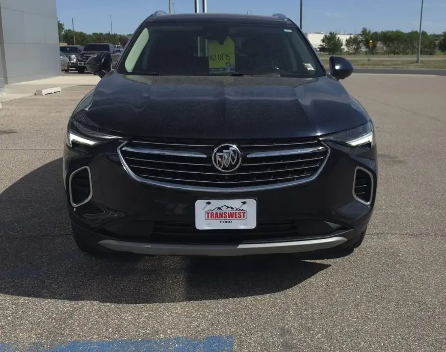 2021 Buick Envision | Photo 2 of 31