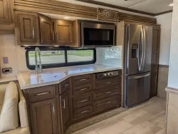 2021 Newmar Ventana 3412 | Thumbnail Photo 14 of 39