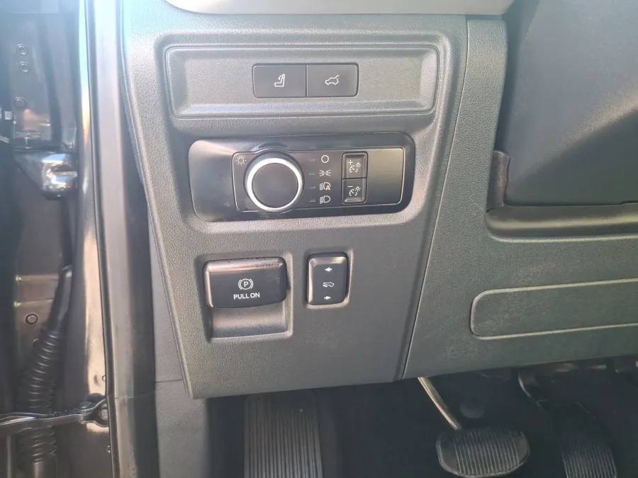 2024 Ford Expedition Max XLT | Photo 16 of 23