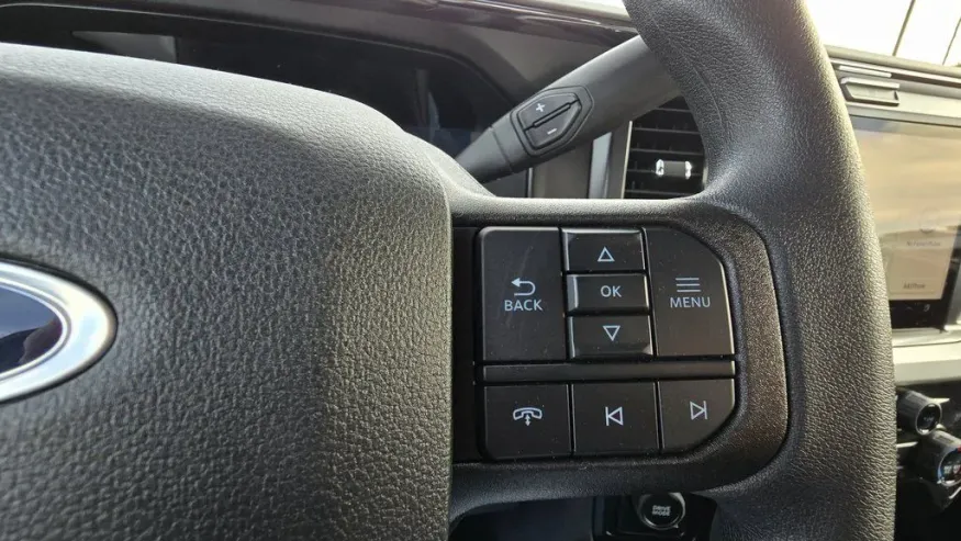 2026 Ford Super Duty F-250 | Photo 27 of 40