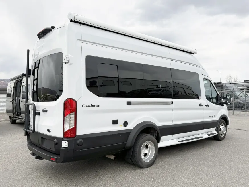 2025 Coachmen Beyond 22D | Photo 10 of 13