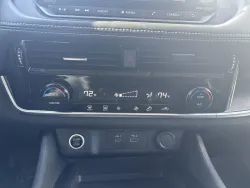 2021 Nissan Rogue SV | Thumbnail Photo 16 of 20