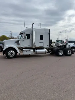 2023 Freightliner 122SD | Thumbnail Photo 2 of 17