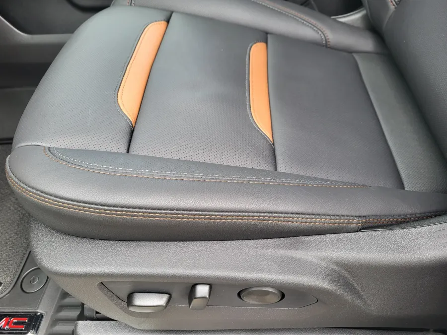 2026 GMC Sierra 1500 AT4 | Photo 21 of 27