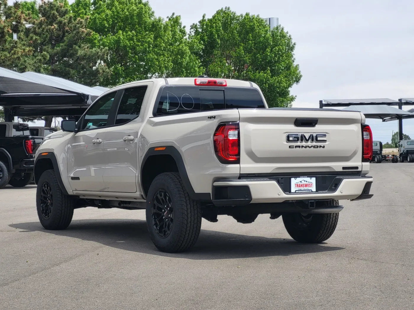 2026 GMC Canyon 4WD Elevation | Photo 4 of 26