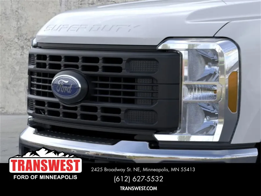 2026 Ford Super Duty F-350 | Photo 17 of 22