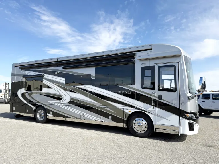 2022 Newmar New Aire 3543