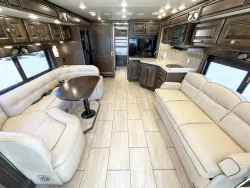 2017 Tiffin Allegro Breeze 32BR | Thumbnail Photo 3 of 27