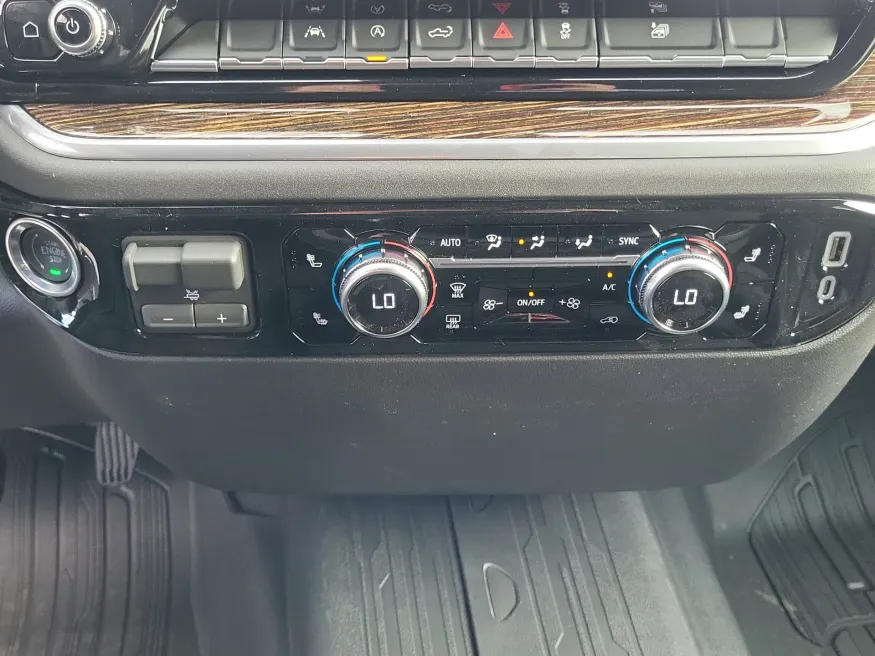 2026 GMC Sierra 1500 Elevation | Photo 16 of 23