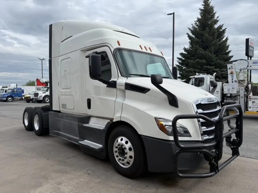 2019 Freightliner Cascadia | Photo 7 of 20