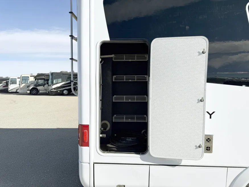 2018 Leisure Travel Van Unity 24MB | Photo 20 of 19