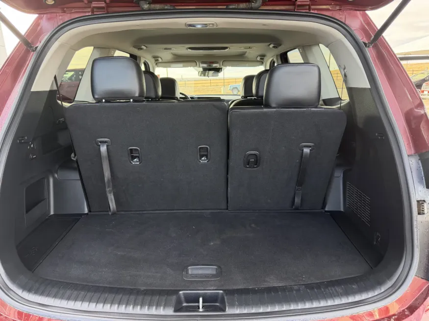 2024 Kia Telluride S | Photo 7 of 22