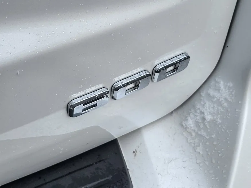 2024 Cadillac Escalade 4WD Premium Luxury | Photo 10 of 33