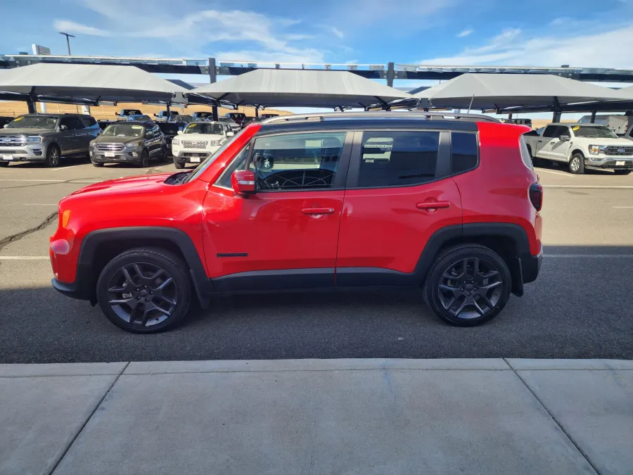 2020 Jeep Renegade High Altitude | Photo 4 of 25