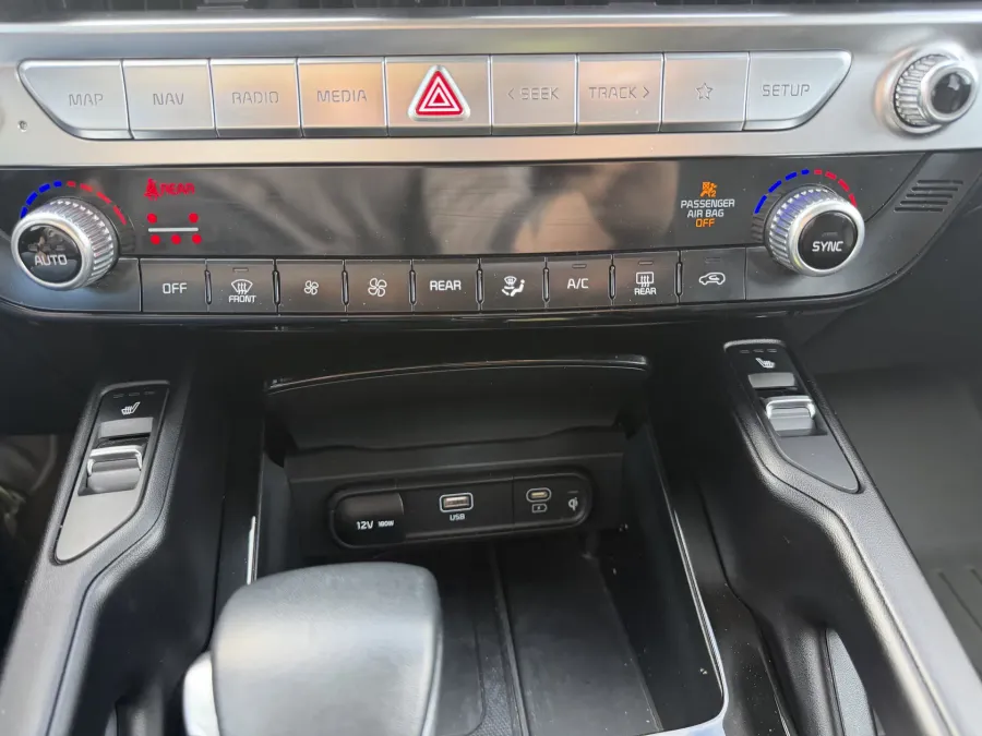 2024 Kia Telluride S | Photo 18 of 22