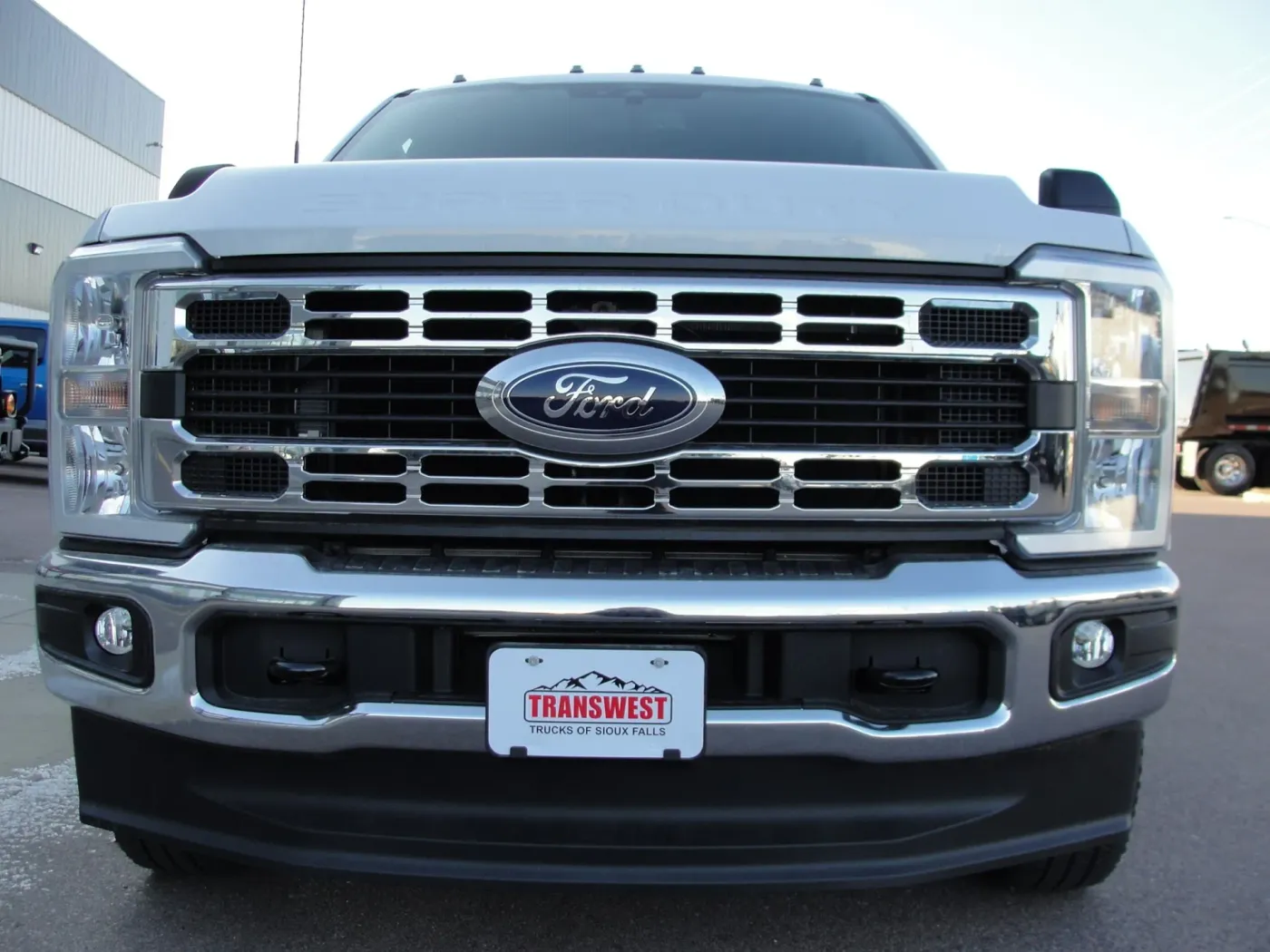 2026 Ford F-350 | Photo 5 of 16