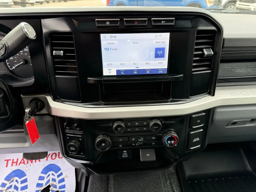2024 Ford Super Duty F-250 XL | Photo 10 of 20