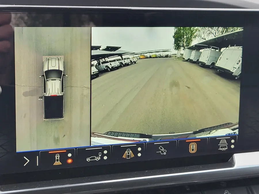2026 GMC Sierra 2500HD SLT | Photo 15 of 25