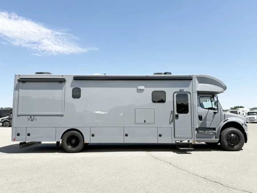 2026 Renegade Verona 36VSB | Photo 3 of 28