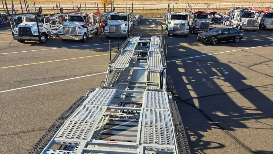 2026 Western Star 49X | Photo 13 of 60