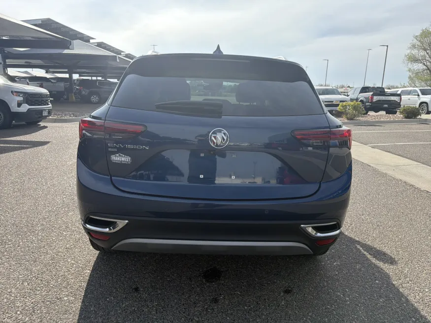 2022 Buick Envision Preferred | Photo 3 of 21