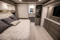 2026 Newmar Supreme Aire 4505 | Thumbnail Photo 21 of 27