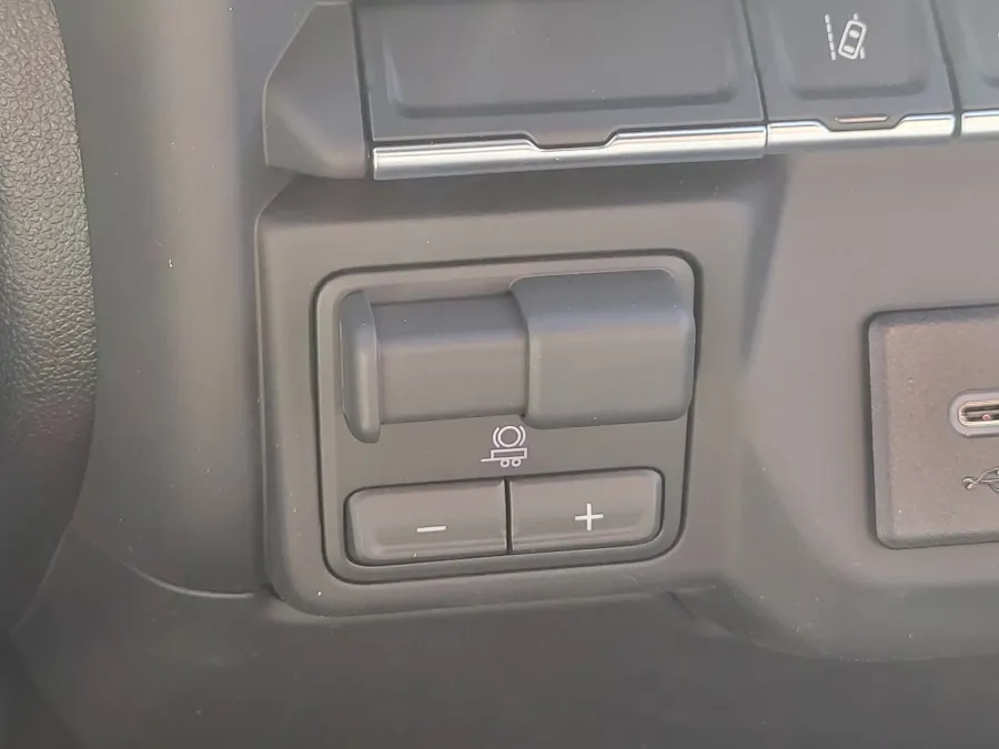 2026 GMC Sierra 2500HD Pro | Photo 19 of 30